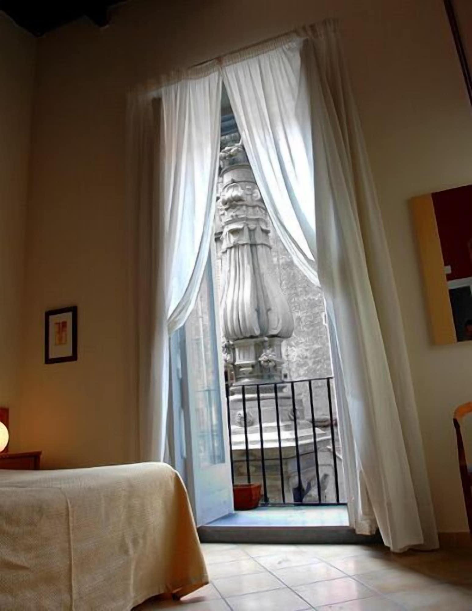 Caravaggio Hotel Napoli Ngoại thất bức ảnh