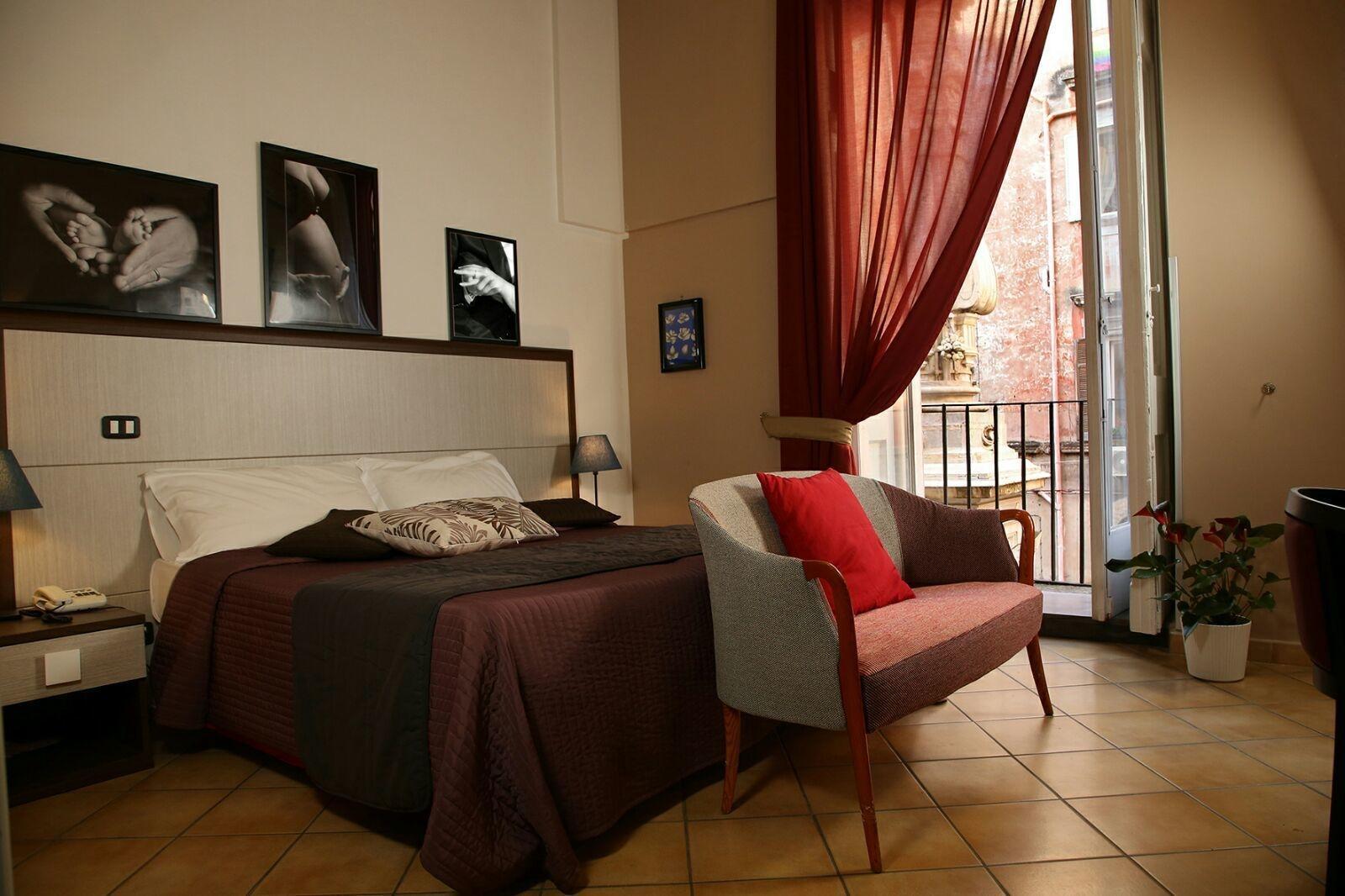 Caravaggio Hotel Napoli Ngoại thất bức ảnh